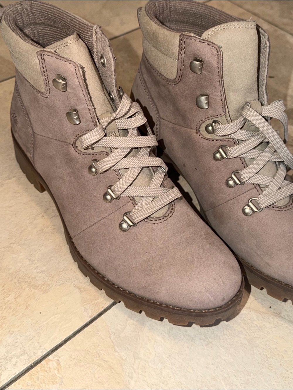 Timberland Women's Light Taupe Suede Lace-Up Ankle Boots